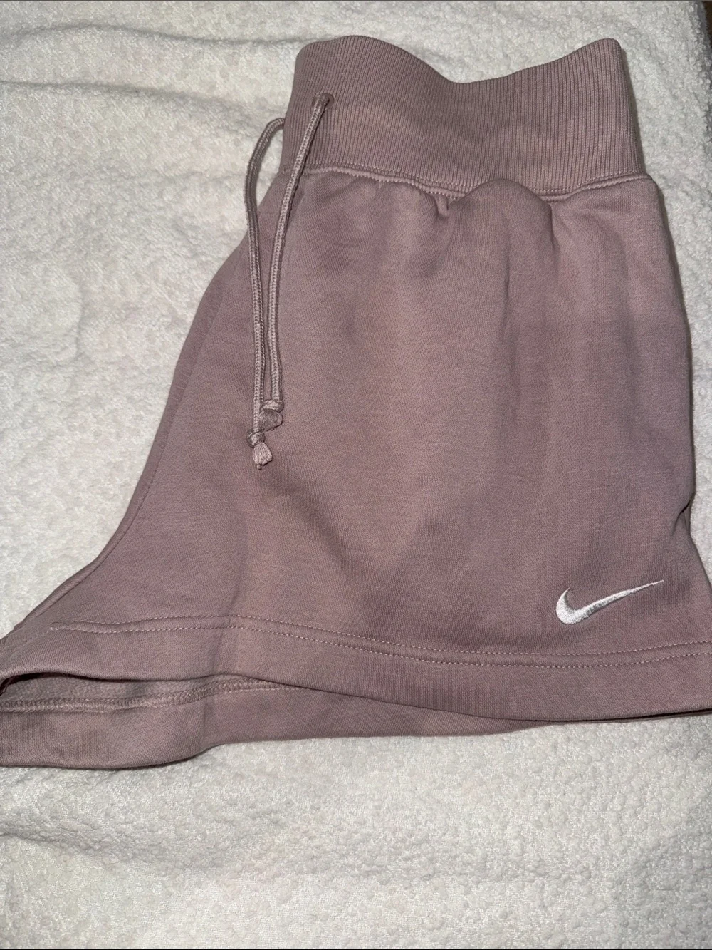 Nike Women's Light Pink Fleece Joggers